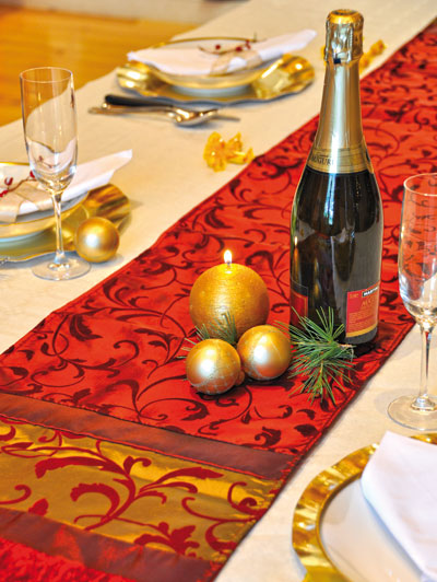 Addobbi e decorazioni per la tavola di Natale